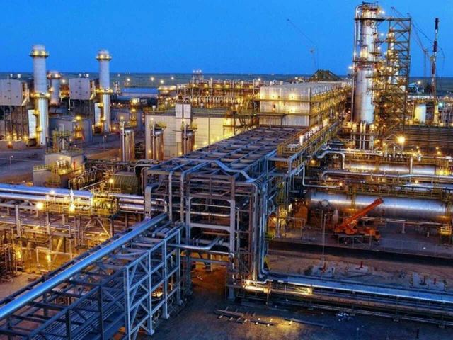 Jet Fuel A1, LPG, LNG, Automotive Gas Oil (AGO), Diesel Fuel (10/50 PPM), PETCOKE, Bitumen 60/70, Benzene 545, Fuel Oil - Image 4