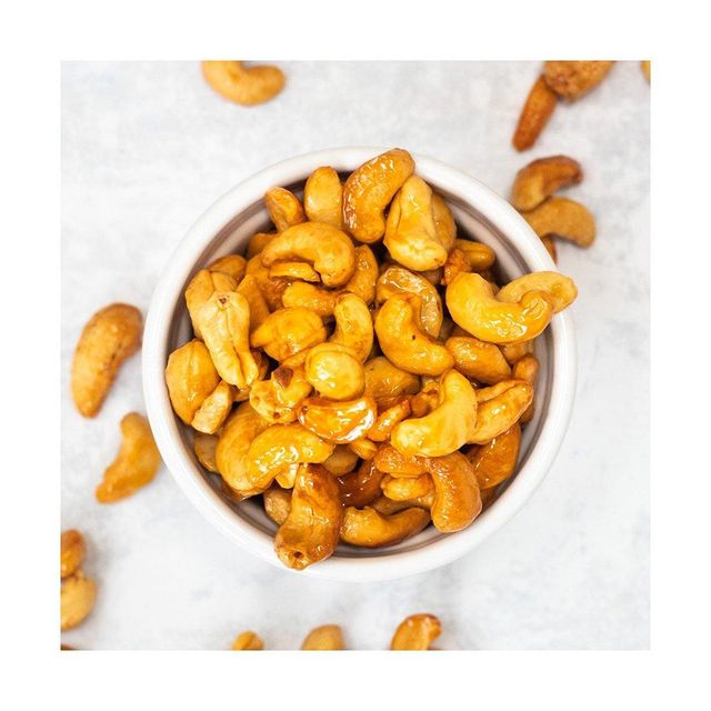 Fast delivery cashew nuts prepared for volume buyers and wide distribution - Image 3