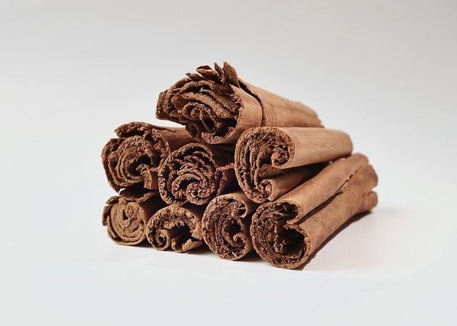 Ceylon cinnamon Place of Origin Sri Lanka Grade Alba, C5 Special, C5, C4, M5 & M4 Packaging Polybag, Vccum seal packages, glass - Image 1