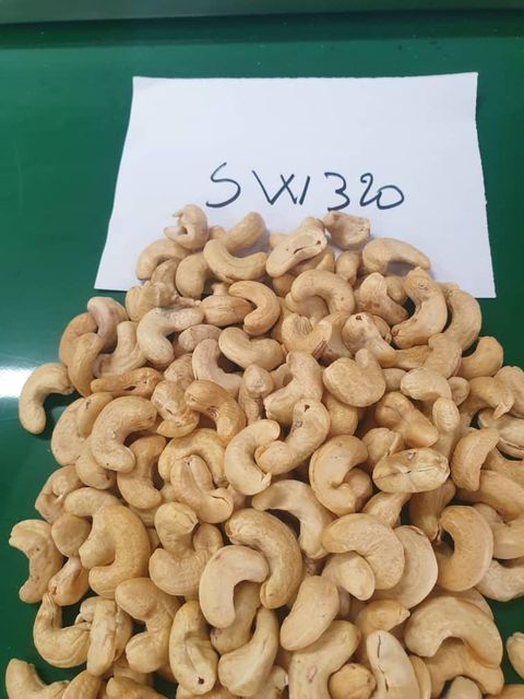 Cashew Kernels W320 - Image 3