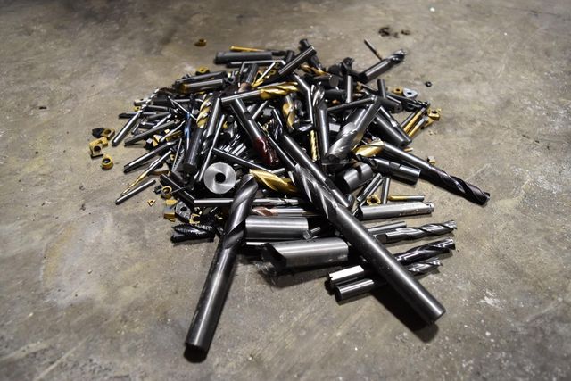 Premium BVBA TOYA TRADING HMS Tungsten Carbide Scrap Lump Shape Accessories with OEM/ODM Services for Foundries Metal - Image 2