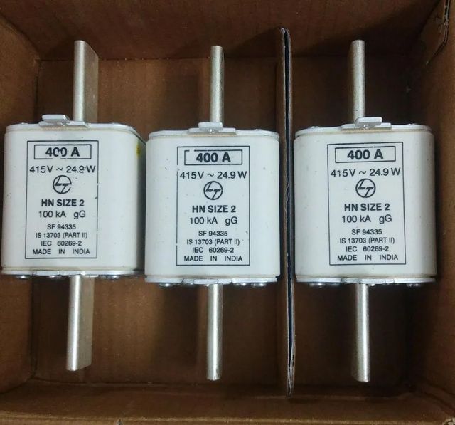 400 Amps Square HRC Fuse Brand L&T Color White Voltage 440 Current Rating 400 amp Usage/Application Motor Fuse Type Cartridge - Image 1