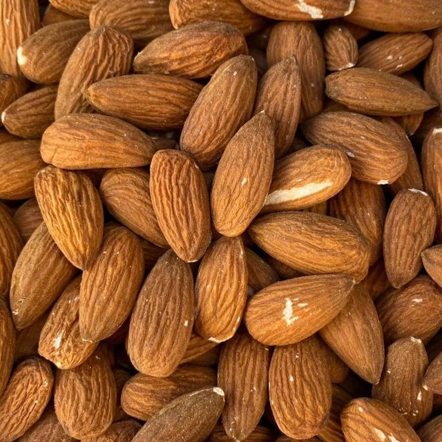 Almond Nuts Available For Sale/ Roasted Almonds Nuts/Grade A Almond Nuts / Raw Natural Almond Nuts/Roasted Almond Nuts - Image 3
