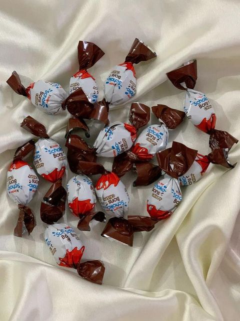 Premium Schoko Bons Chocolate Candy Crispy Wafer Shell With Smooth Hazelnut Cream Filling Perfect Sweet Treat - Image 5