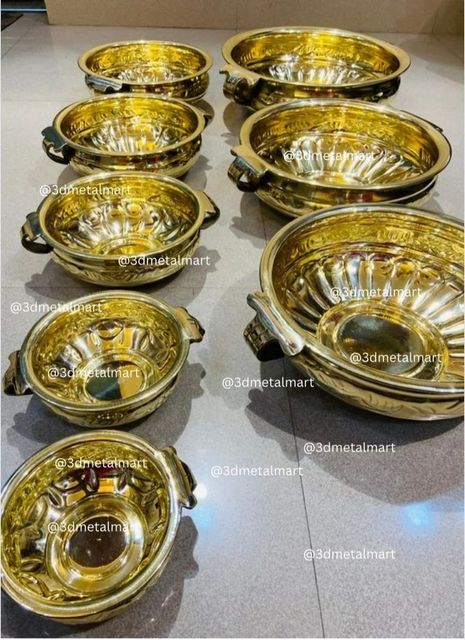 Round Polished Brass Urli Shape round Design round Color GOLDEN Capacity 700ml Finish Polished Brand 3dmetalmart Material Brass, - Image 3