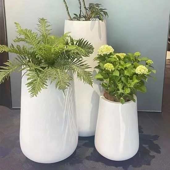 Customized High Quality Fiberglass Sphere Outdoor Planters Flower Pot - Image 1