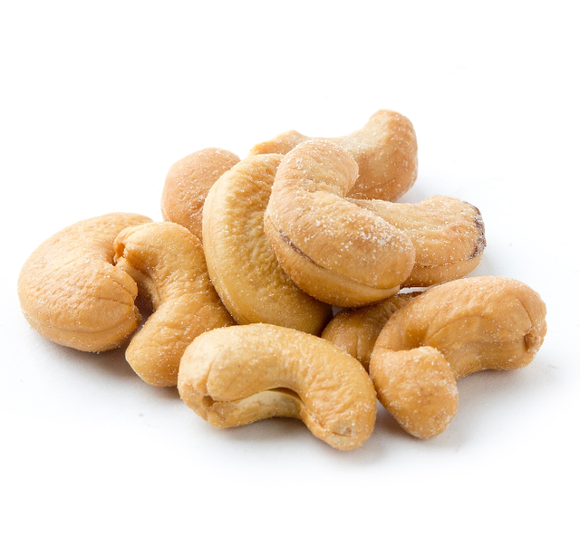 Ready to Ship in Bulk High Standard Raw Organic a Grade Premium Quality Dried Cashew Nuts Ready to Eat - Image 4