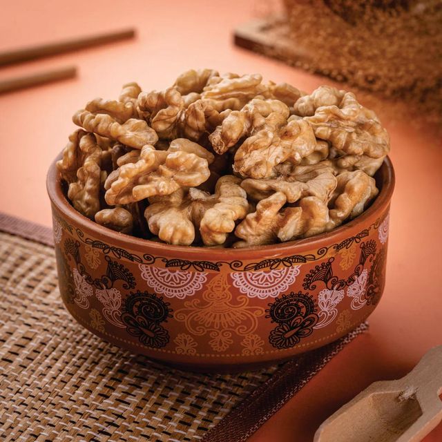 Farm Fresh Walnuts 250g 500g 1kg 5kg Whole Walnut Kernels Natural Taste Clean Fresh Quality Ideal For Daily Use Buy Today Fast Delivery Premium Quality Wholesale - Image 4