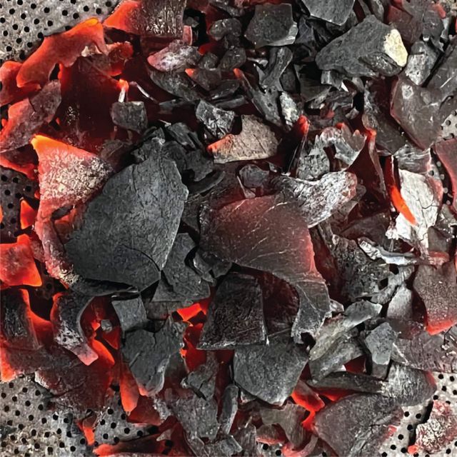 Premium Natural Coconut Shell Charcoal - High Calorie (>7200 kcal) - Low Ash & Clean - Origin Sulawesi - Image 1