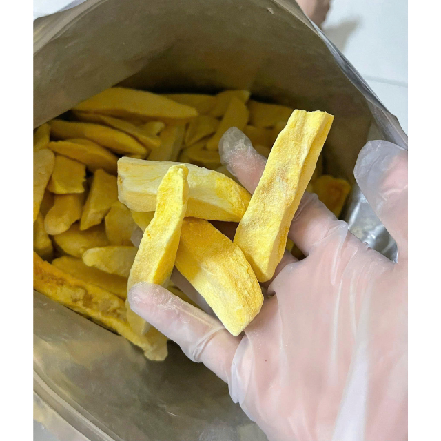 Kylie - 100% Natural Freeze Dried Semi-Soft Mango Sweet Delicious Fruit Snack No Preservatives Wholesale Bulk Supply - Image 3