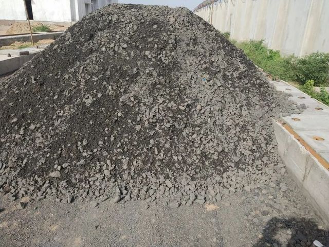20 Mm  Aggregate Size 20 mm Color Gray Form Solid Type Wetmix Standard Yes Material Stone Packaging Size Ton Usage/Application - Image 3