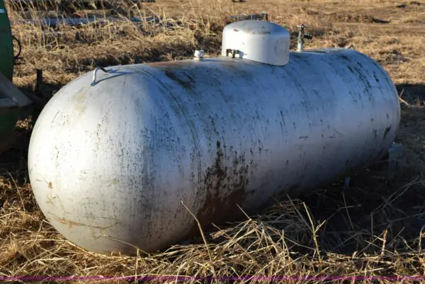 propane tank / Used 500 Gallon Propane Tanks - Image 2