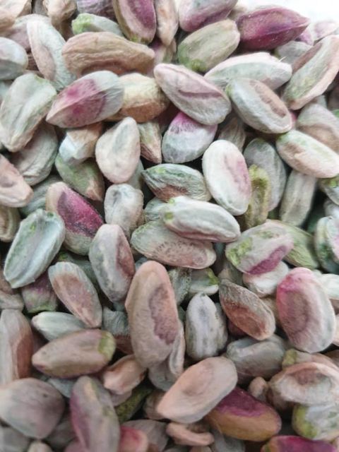 Raw Pistachio - Image 1