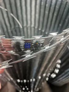 Hot Dipped Galvanized Steel Razor Blade Wire Diameter 450mm Bto-22 Razor Blade Barbed Wire - Image 3