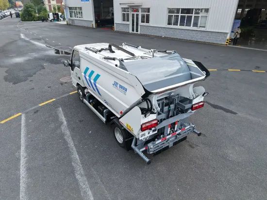 Self Loading Garbage & Medical Waste Disposal Vehicle Gvw 4495 Payload 20T Origin China Condition New Brand Jiefang Models - Image 4