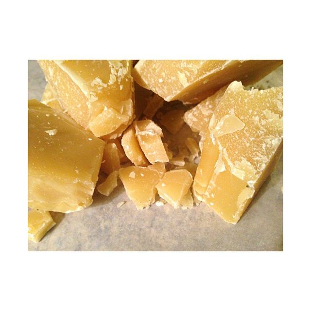 Bulk supply bee wax arranged for fast delivery distribution channels - Image 3