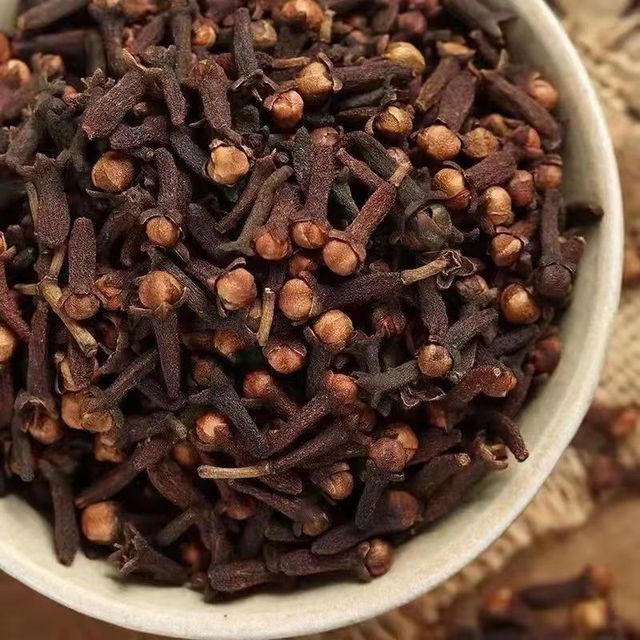 Whole Cloves/ Buds Max. Moisture (%) ≤ 12% Type Whole Cloves / Clove Buds Shelf Life 24 months under proper storage Packaging 25kg jute bags / cartons / customized - Image 1