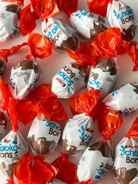 Finest Schoko Bons Milk Chocolate Candy With Smooth Cream Center Premium Sweet Delight For Chocolate Lovers - Image 3