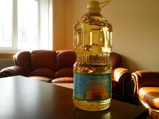 Refined Sunflower Oil For Sale / Best Sun Flower Oil 100% Refined Sunflower Cooking Oil Ukraine - Image 4