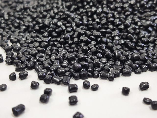 color masterbatch, filler calcium carbonate masterbatch, additive - Image 1