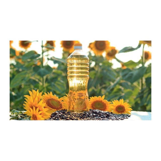 high quality sunflower oil for cooking baking and grilling refined vegetable oil with light texture and neutral flavor suitable for home kitchens catering services and large scale food preparation - Image 4