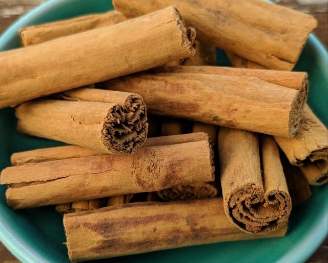Organic Ceylon Cinnamon Sticks – product photo 4, product detail gallery