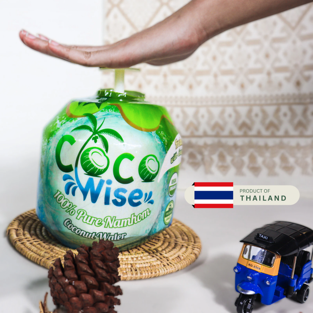 100% Fresh Young Nam Hom Coconut with Straw (Easy-Open) - Image 3