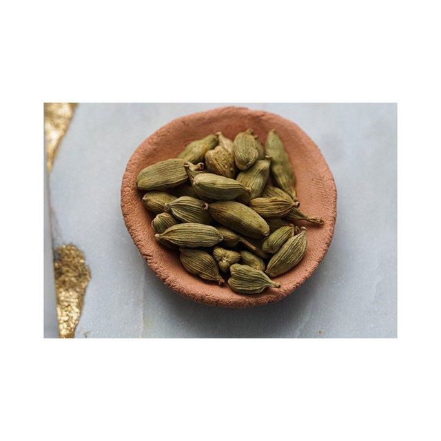 wholesale bulk green elaichi cardamom pods supplier export quality spice for tea industry food manufacturing and global tradebest price green cardamom elaichi pods per kg premium quality spice for cooking tea sweets desserts and herbal health uses - Image 3