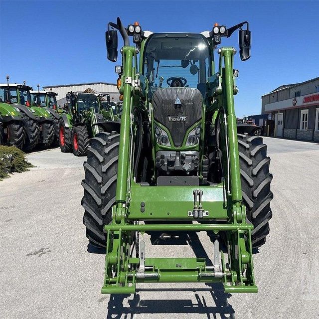 Wholesale Price Fendt 514 Vario Tractor Powerful Farm Equipment Premium Quality Fast Delivery Service - Image 4