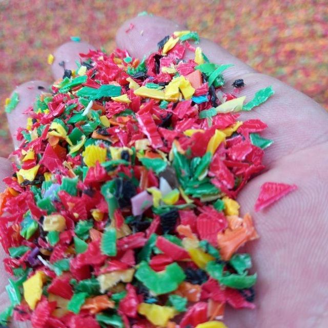 High Quality HDPE Flakes Blue Drum Scrap and Milk Bottle Highest Standards in Cleanliness - Image 3