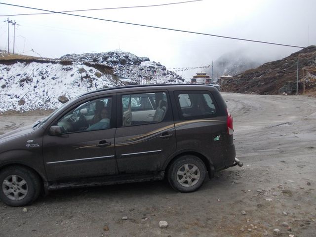 Xylo Taxi Service Northeast No of Persons 5 Start Date 11-nov-2017 Pick-up Location guwahati Destination Location - Image 2