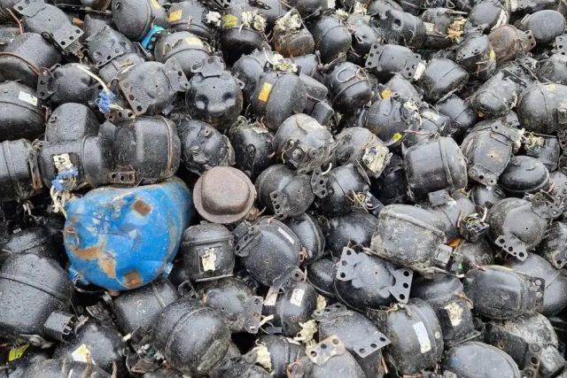 Bulk AC Compressors and Fridge Scrap with 18% Copper Wire High Quality Scrap Materials Grade in Large Quantities - Image 5