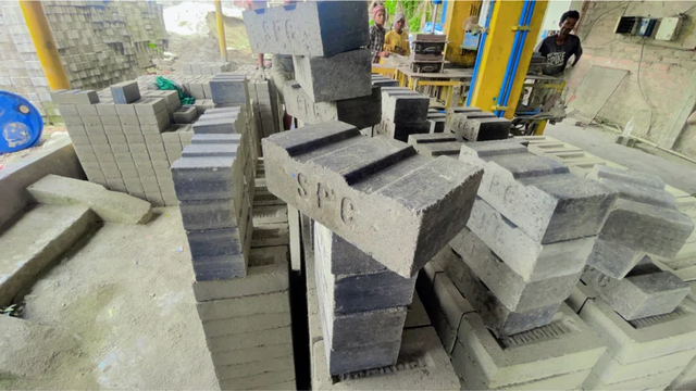 Fly Ash Bricks Finish Smooth Strength Superior Durability Durable Size 9 × 4.5 × 3 Inches Material Fly Ash And Cement Eco Friendliness - Image 2
