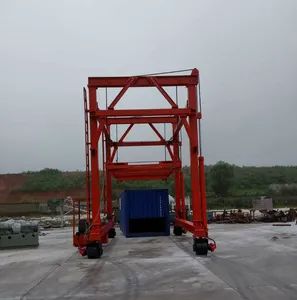 Lifting 20FT 40FT Port Container Straddle Carrier Crane Rubber Tyre ...