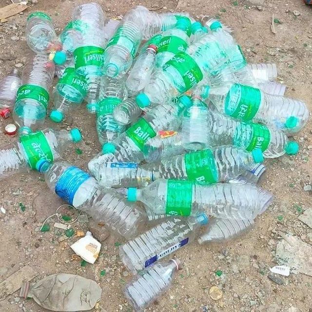 High Standard PET Bottle Scrap Premium Quality Baled Blow Molding Medical Fibers Application Recycled Plastic Product Cheap - Image 2