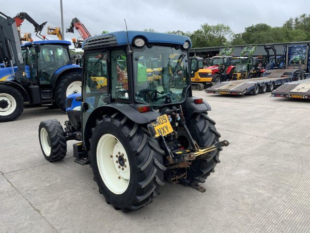 New Holland T4030F Narrow Super Steer Tractor (ST26800) - Image 5