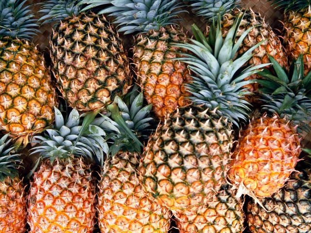 Fresh Pineapple - Image 4