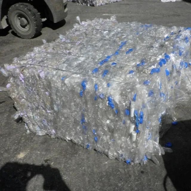 PET Bottles Recycled Plastic Scrap / Pet Bottle Scraps / Plastic Waste Pet Bottles Scrap in Bale Low Price - Image 3