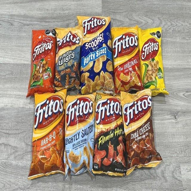 Deluxe Fritos Corn Chips Offering a Rich Corn Taste with Exceptional Crunch and Freshness - Image 4