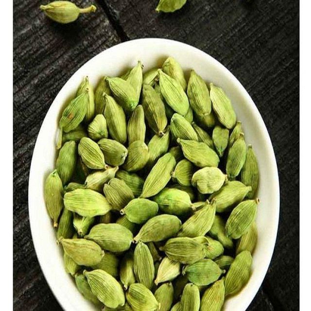Top Selling Export Grade Raw Green Cardamom Pods 7-8mm for Cooking Tea & Sweets Rich in Fresh Aromatic Flavor - Image 2