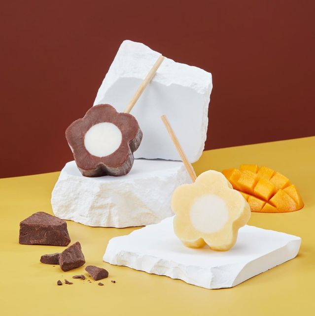 Blossom Ice Cream Bar - Mango Weight (kg) 0.1 kg Shelf Life 24 Months Place of Origin Taiwan Packaging 100 pcs/styrofoam - Image 2