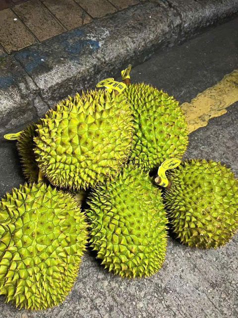 Fresh Durian Mongthong Aroma Strong Texture Creamy Size Whole Fruit Place of Origin Viet Nam Color Golden Yellow Flesh Grade A Weight 1.9-5.2 Kgs - Image 4
