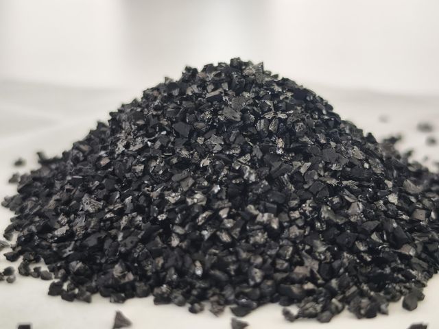 Gold Grade Activated Carbon 6x12 Mesh Size 6x12 Ph Neutral Yes Ash Content Low Impurity Level Low Hardness Exceptional Place of Origin India - Image 2