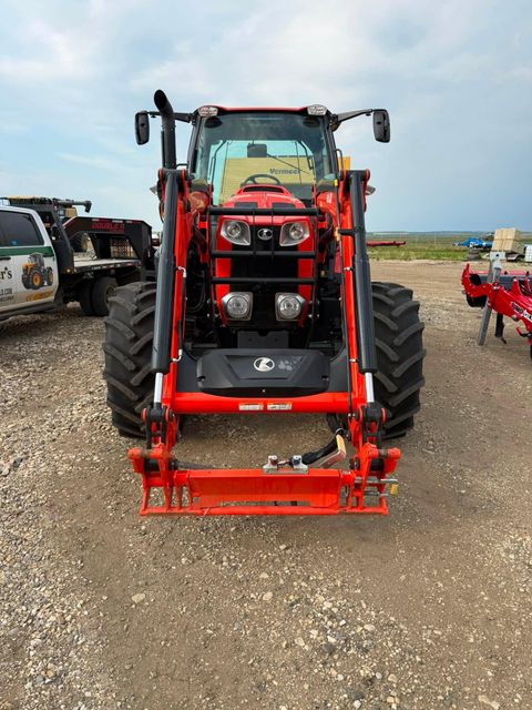 Kubota M6-131 50HP Diesel 4WD Gear Drive Mini Farm Tractor Agricultural Loader Low Noise 2 Year Warranty Red Equipment - Image 4