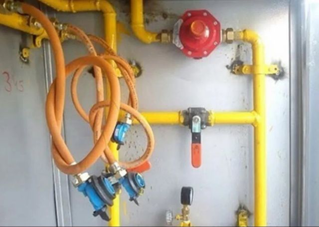 LPG Gas Pipe Line Fitting Installations Installation Method Precise Fitting And Connecting System Function Secure And Efficient Gas - Image 2