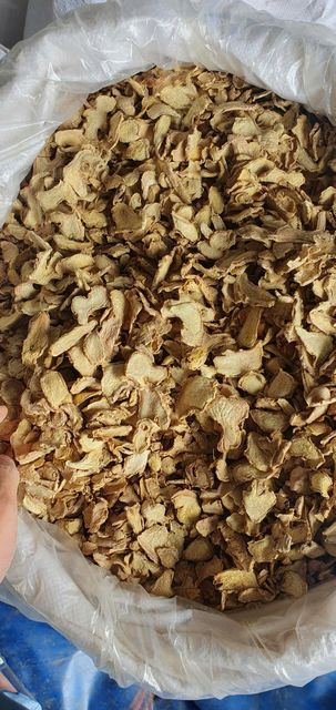 Dried Ginger - Vietnam Color Brown Quality good Admixture 0.5% Max Taste Less Spicy, Tasty Place of Origin Vietnam Moisture Content 11% Max - Image 4