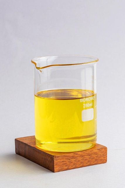 Lemongrass essential oil - 100% pure natural steam distilled Form Liquid Delivery Form Can Freshness Level Fresh Purity 100%% Pure Natural - Image 2