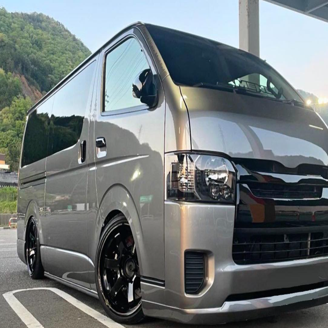 Used and New Factory in Stock Used Hiace Gasoline Manual 13 Seats Mini Bus Made in China for SALE - Image 4