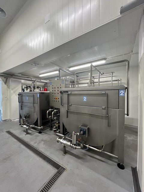 Fat Melting Chamber Capacity 200–1500 L/h Heating Type Autonomous Origin European Continent Maximum Operating Pressure 0.3 Bar - Image 4