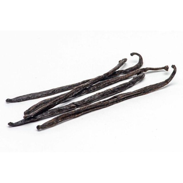 Superior Vanilla Beans Premium Whole Pods Carefully Selected For Rich Flavor Export - Image 1